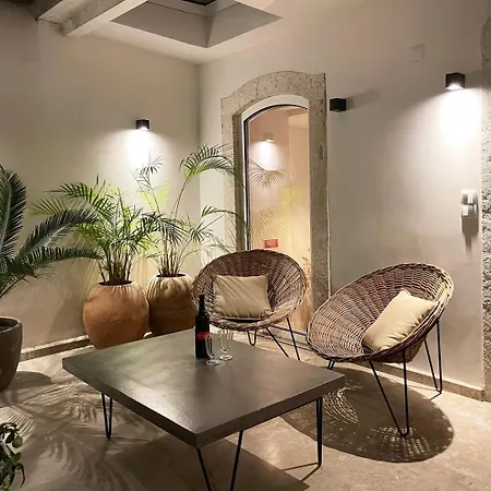 Guestready - Luxury With Private Terrace In Lapa Lisbon