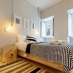 Guestready - Luxury With Private Terrace In Lapa * Lisboa