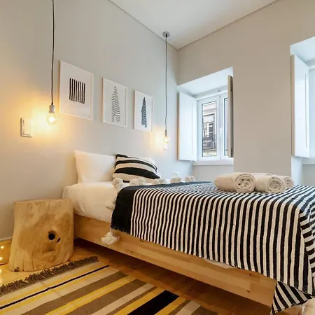 Guestready - Luxury With Private Terrace In Lapa * Lisboa