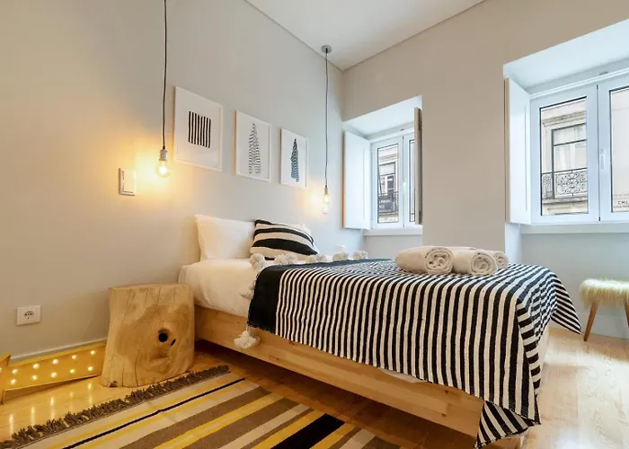 Guestready - Luxury With Private Terrace In Lapa * Lisbon